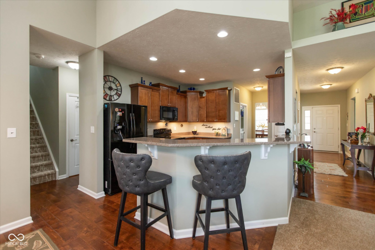 Listing Image 8