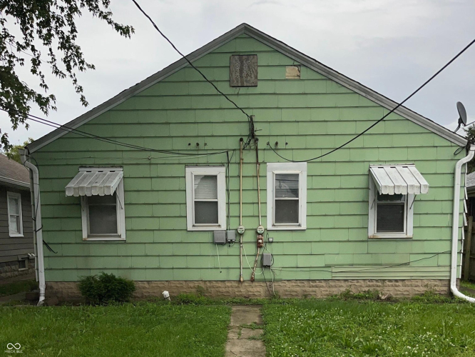 Listing Image 12
