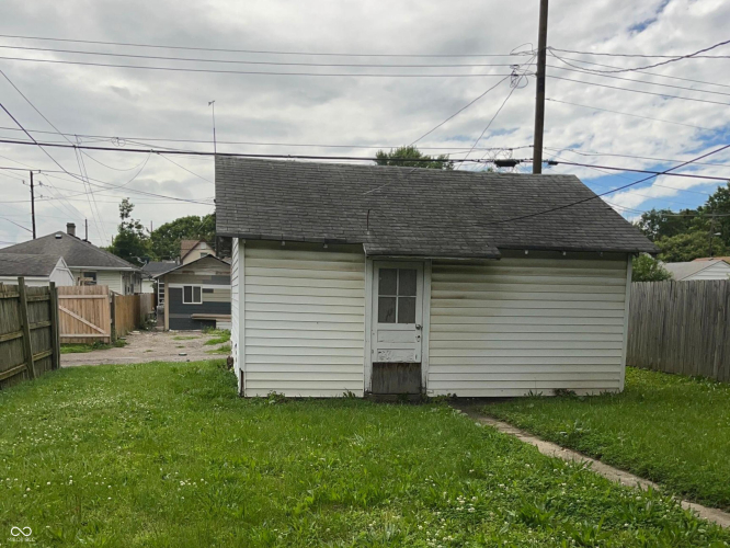 Listing Image 13