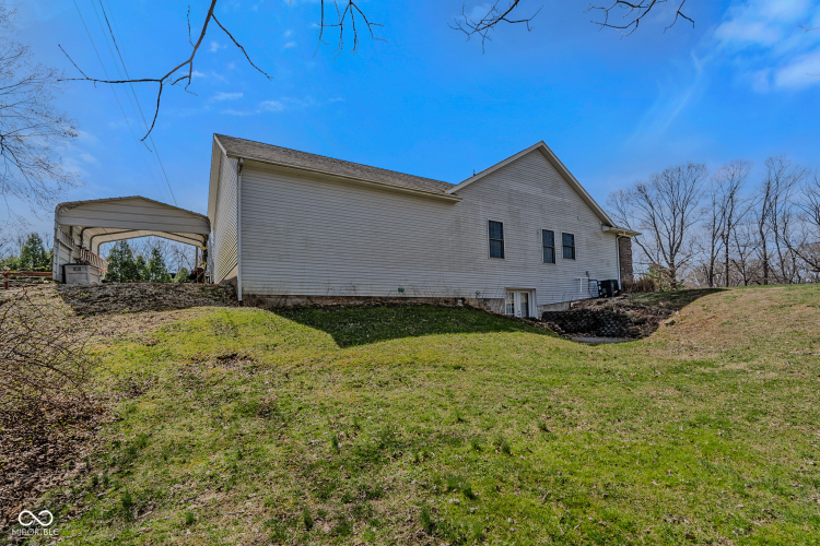 Listing Image 46