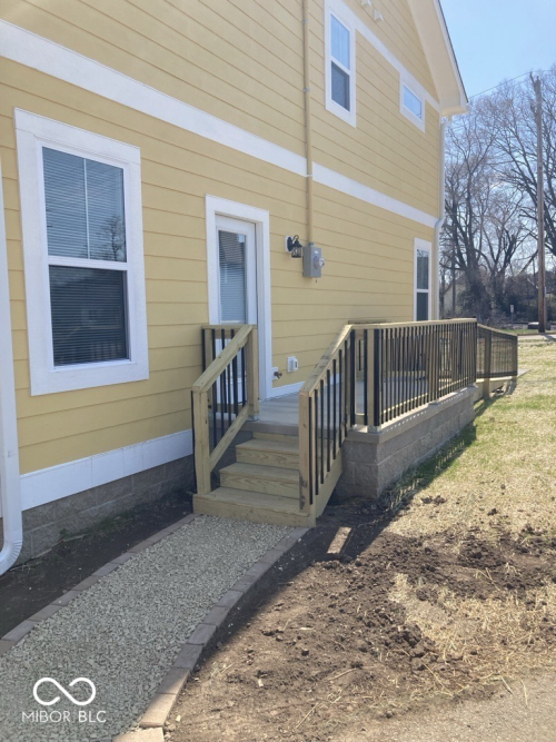 Listing Image 12