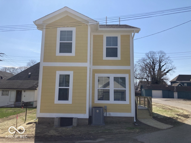 Listing Image 8