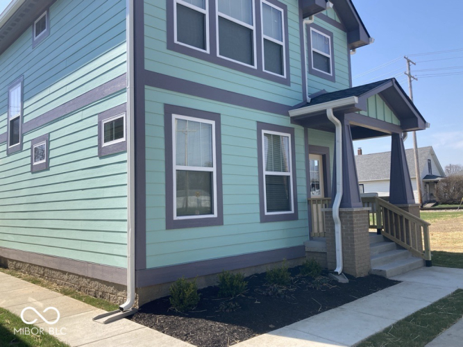 Listing Image 12