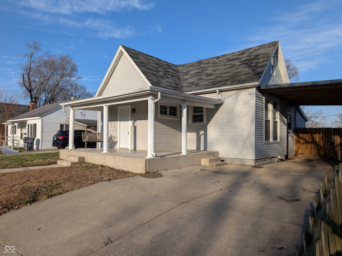 Listing Image 5