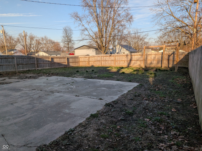 Listing Image 7