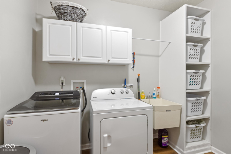 Listing Image 19