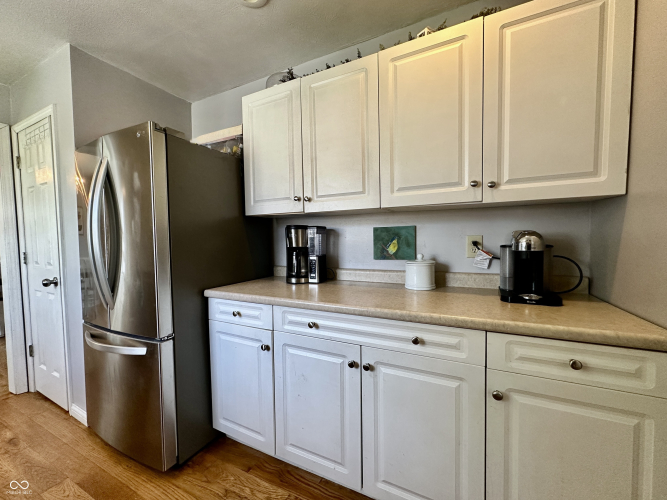 Listing Image 21