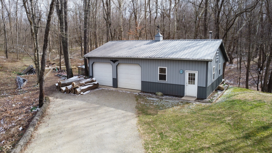 Listing Image 4