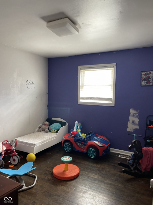 Listing Image 18