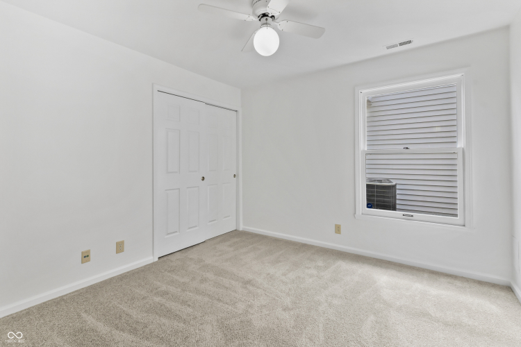 Listing Image 41