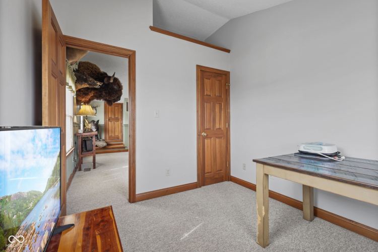 Listing Image 24