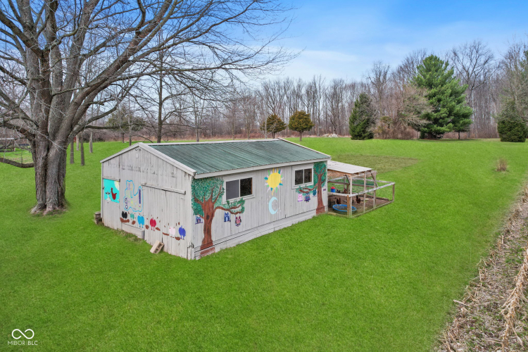Listing Image 52