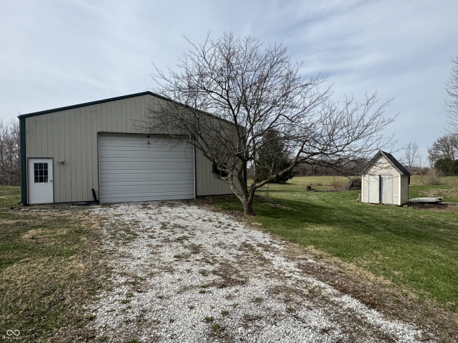 Listing Image 11