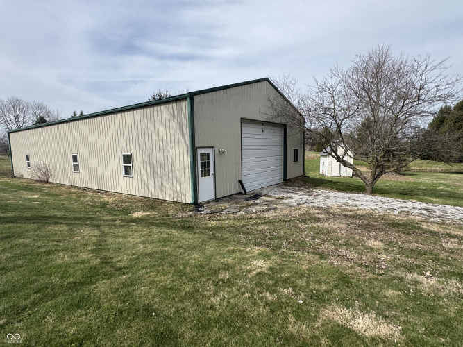 Listing Image 12