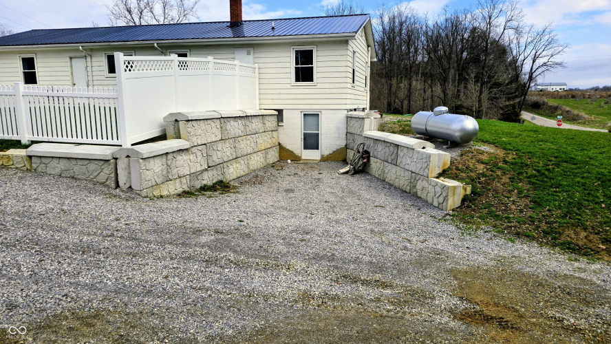 Listing Image 48