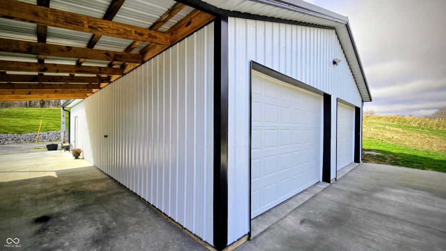 Listing Image 6