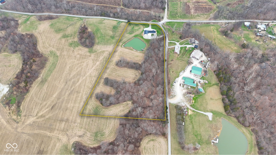 Listing Image 4