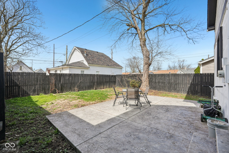 Listing Image 32