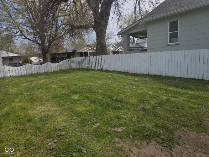 Listing Image 12