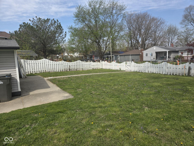 Listing Image 13