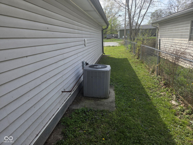 Listing Image 14