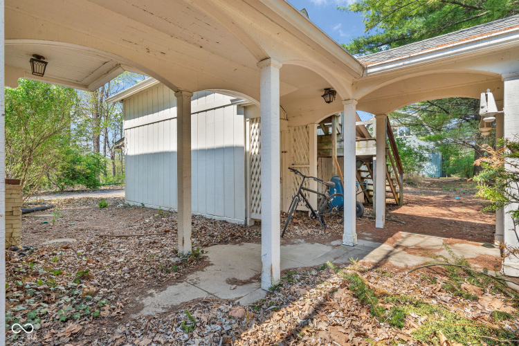 Listing Image 44