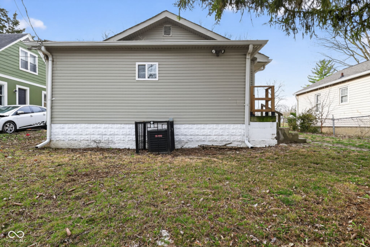 Listing Image 28