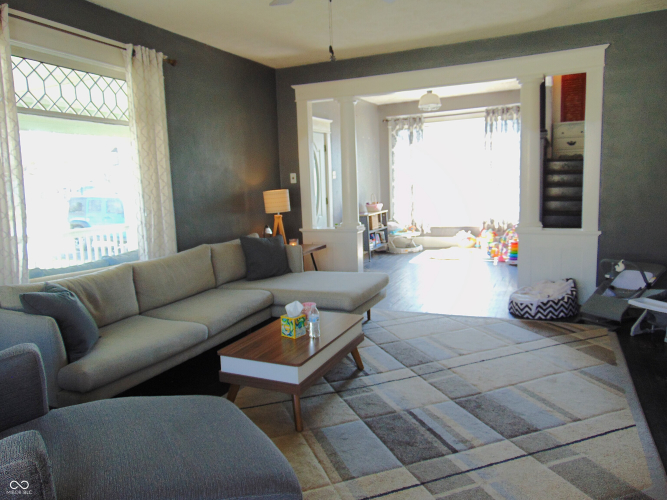 Listing Image 5