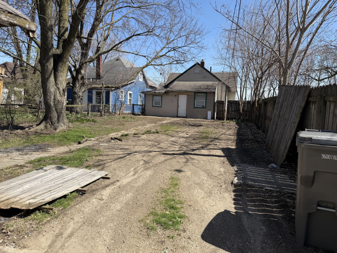 Listing Image 16