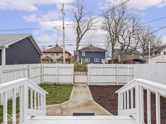 Listing Image 28