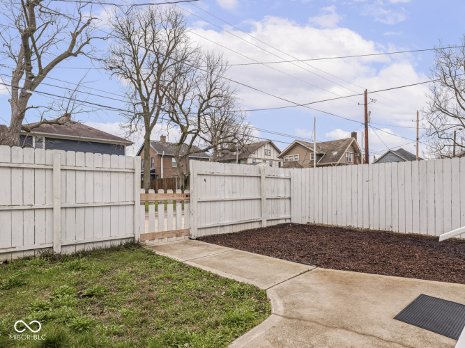 Listing Image 31