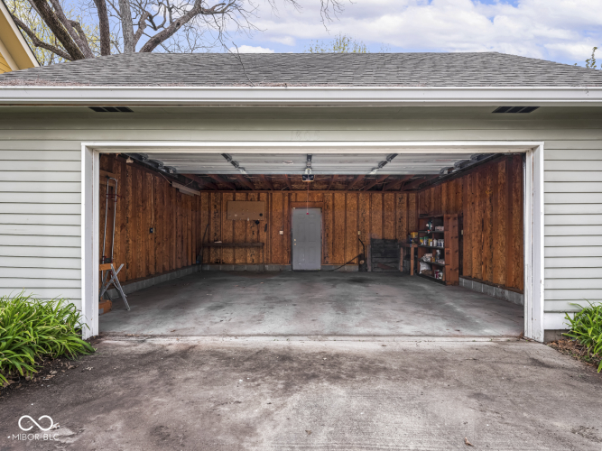 Listing Image 27