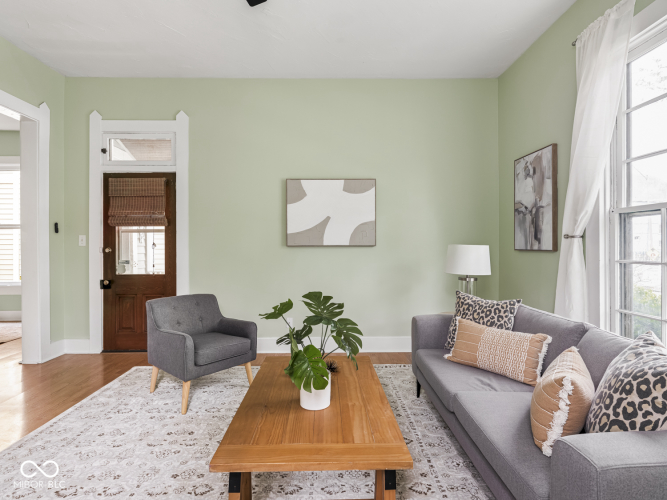 Listing Image 9