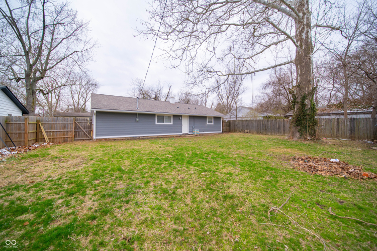 Listing Image 6