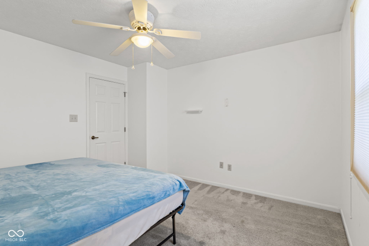 Listing Image 27