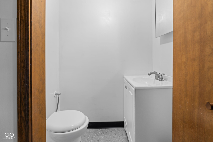 Listing Image 31