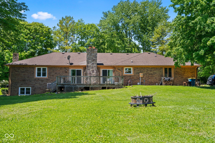 Listing Image 44