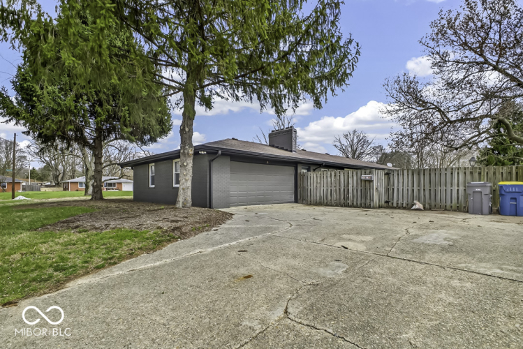 Listing Image 48
