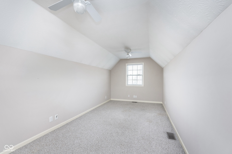 Listing Image 30