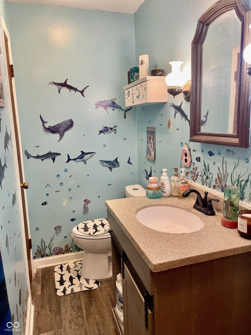 Listing Image 12