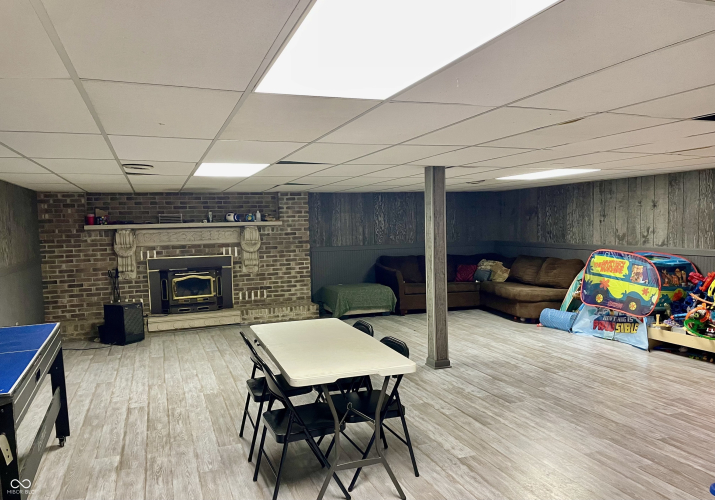Listing Image 18