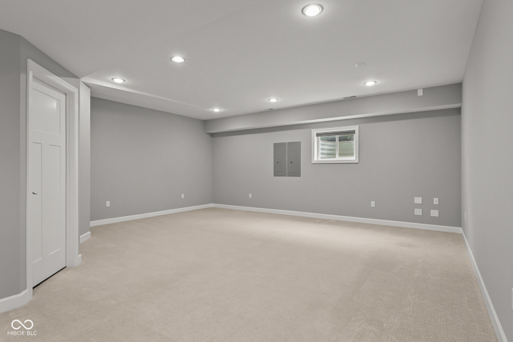 Listing Image 57