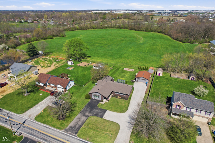 Listing Image 74