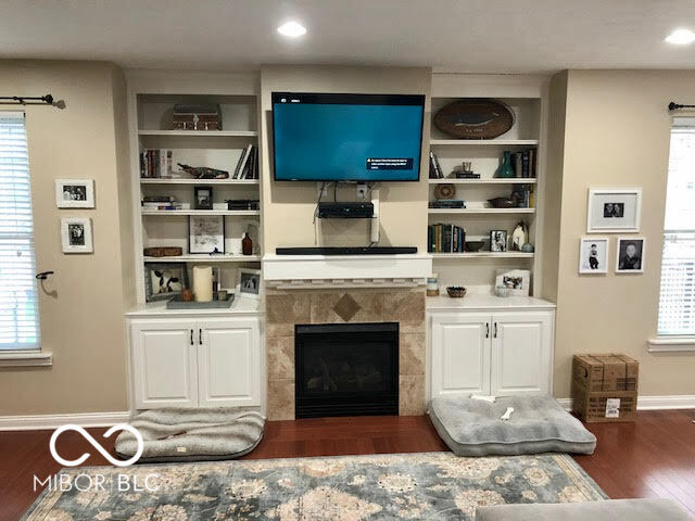 Listing Image 5