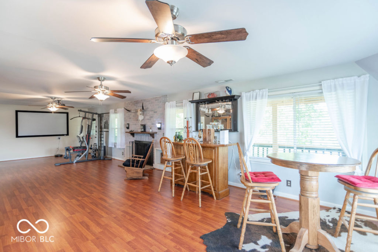 Listing Image 48