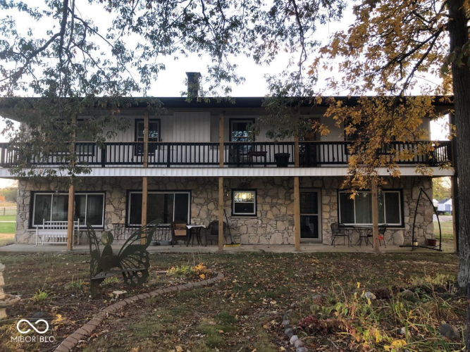 Listing Image 6