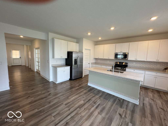 Listing Image 15