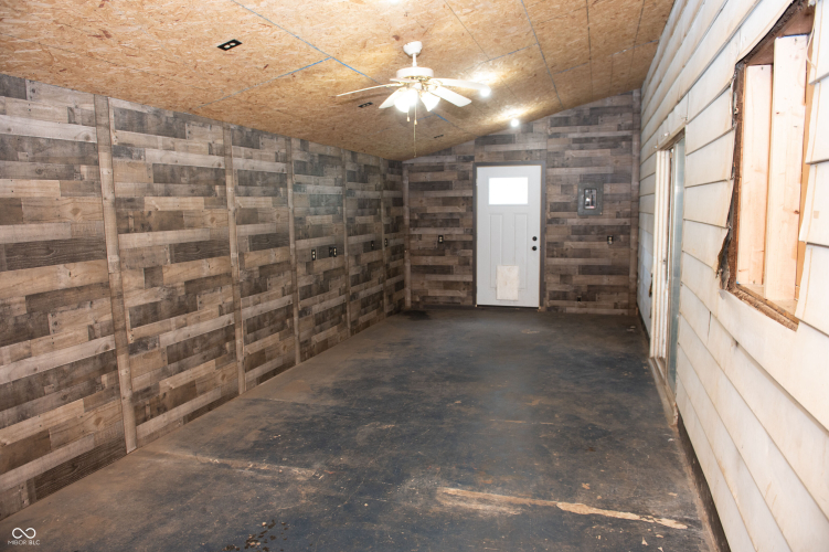 Listing Image 29