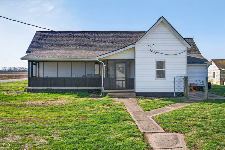 Listing Image 4