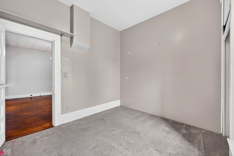 Listing Image 39